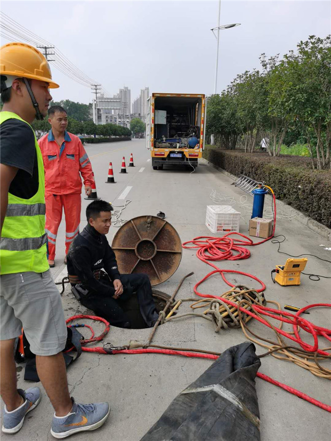 万载翻衬法管道修复技术主要工序