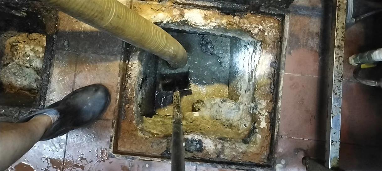 万载污水池清理一般都有毒气，怎么预防中毒呢？