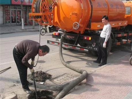 万载清掏化粪池，健康生活从这里开始